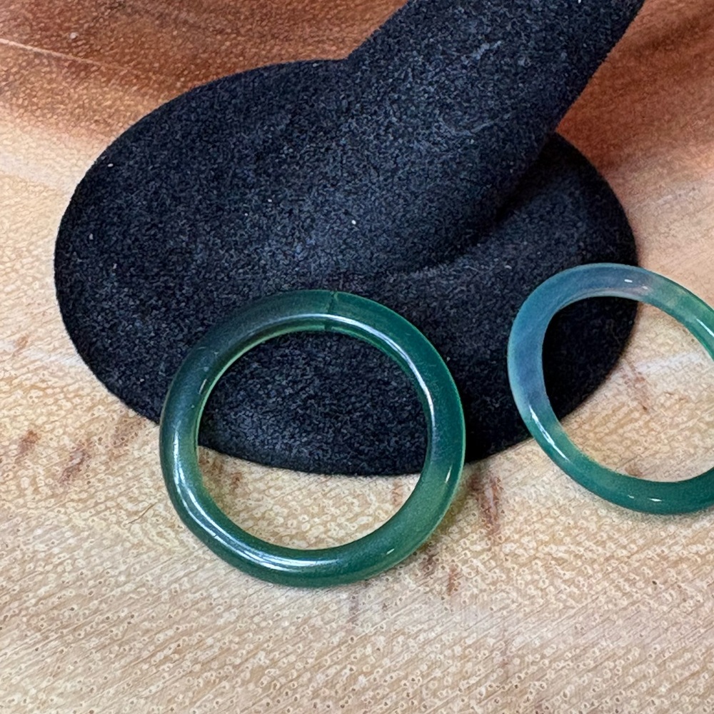 Green Ring Set💚 - Picture 5 of 9